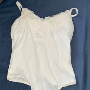 XS PINK white-lace bodysuit